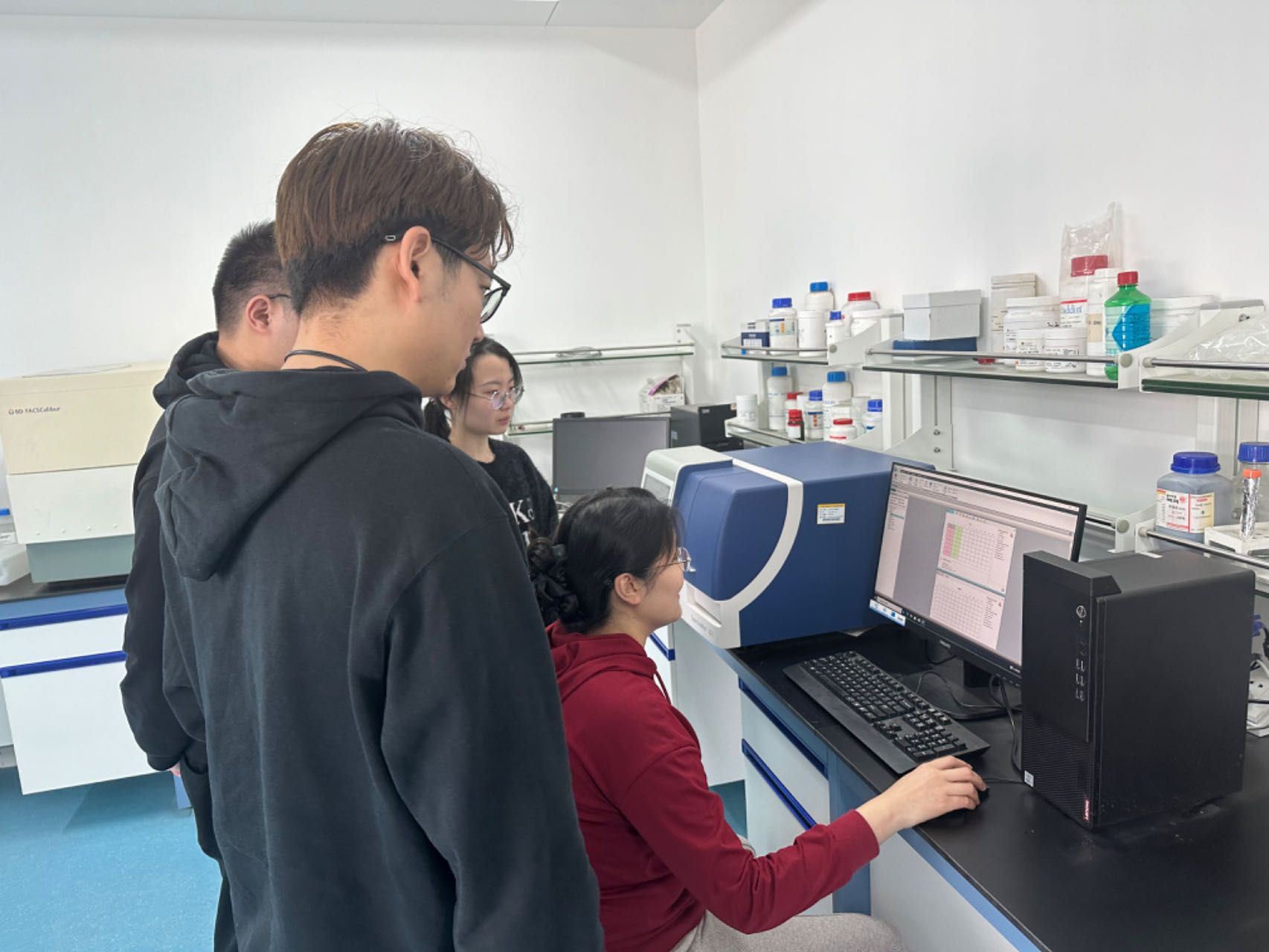 f353524a79a4e00f795706088a40d39.jpg f353524a79a4e00f795706088a40d39.jpg